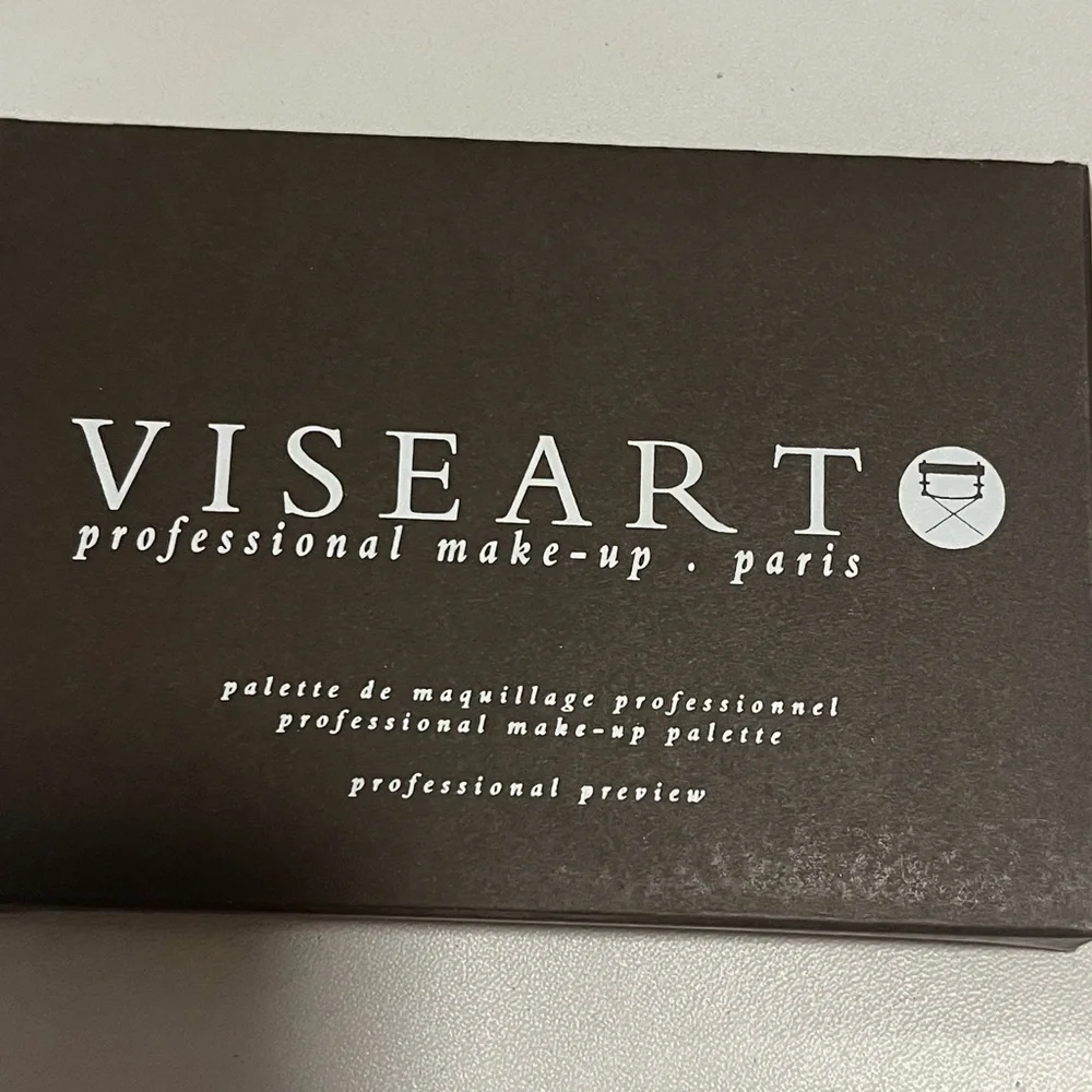 BNIB! Viseart matte eyeshadow palette